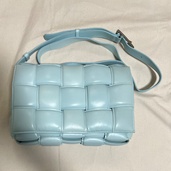 パデットカセット（ブランドバッグ）の商品画像 - 査定依頼日：2026年4月20日 - 最高査定価格：120,000円