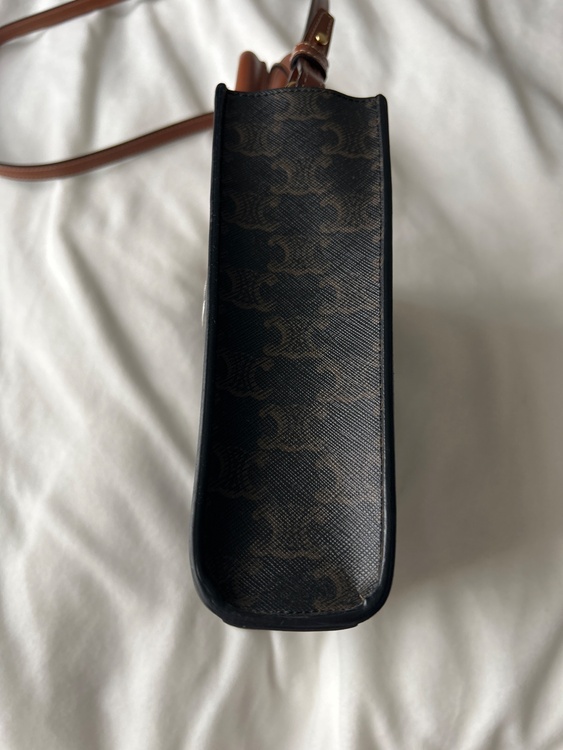 セリーヌ  （ブランドバッグ）の商品画像 - 査定依頼日：2026年3月3日 - 最高査定価格：85,000円