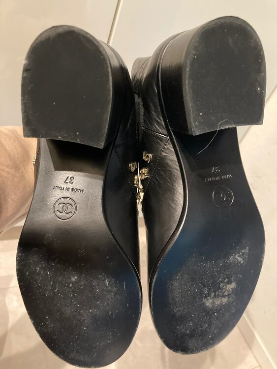 ブーツ（古着・ファッション）の商品画像 - 査定依頼日：2024年12月2日 - 最高査定価格：40,000円