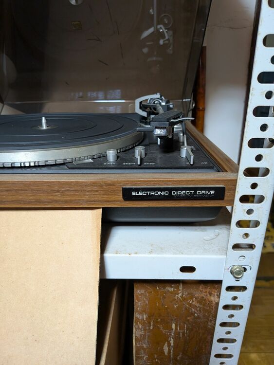 ELECTRONIC DIRECT DRIVH   Dual704（ピアノ・楽器・PA機材）の商品画像 - 査定依頼日：2025年9月18日 - 最高査定価格：2,500円