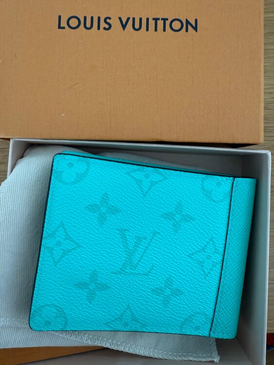 M30897（ブランド財布・小物）の商品画像 - 査定依頼日：2025年5月1日 - 最高査定価格：58,000円