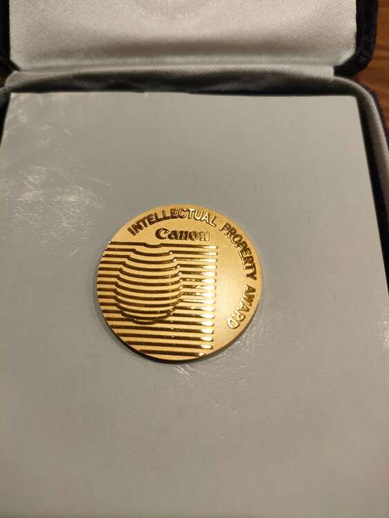 メダル（金・貴金属）の商品画像 - 査定依頼日：2025年4月12日 - 最高査定価格：300,000円