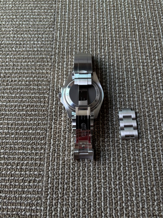 シードゥエラー　ディープシー（高級時計）の商品画像 - 査定依頼日：2025年6月30日 - 最高査定価格：1,560,000円