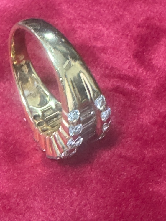 指輪（宝石）の商品画像 - 査定依頼日：2026年2月6日 - 最高査定価格：200,000円