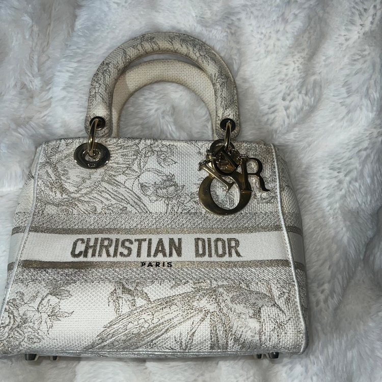 D-lite（ブランドバッグ）の商品画像 - 査定依頼日：2026年1月21日 - 最高査定価格：150,000円