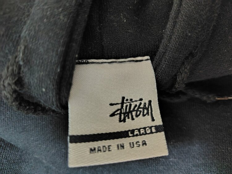 STUSSYのパーカー1990年代アメリカ製（古着・ファッション）の商品画像 - 査定依頼日：2026年4月19日 - 最高査定価格：100,000円