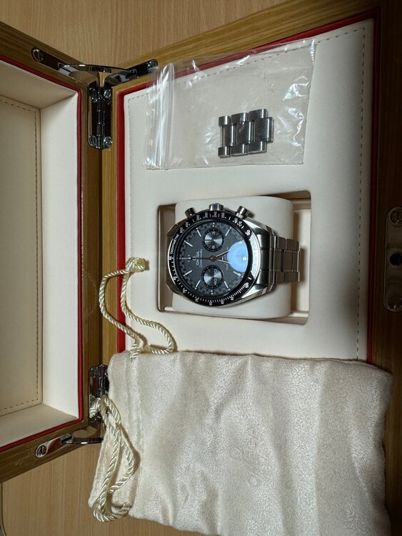 スピードマスターレーシング（高級時計）の商品画像 - 査定依頼日：2025年3月11日 - 最高査定価格：825,000円