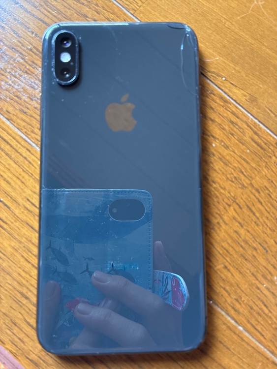 iPhoneXS 256GB au（スマホ）の商品画像 - 査定依頼日：2026年2月27日 - 最高査定価格：13,000円