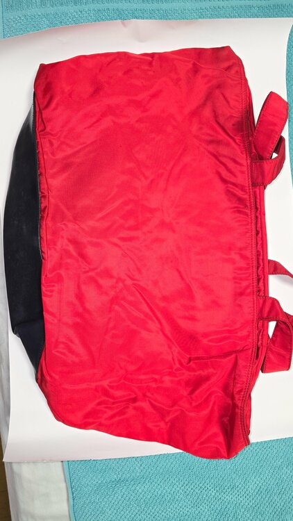 ナイロントート（ブランドバッグ）の商品画像 - 査定依頼日：2026年4月19日 - 最高査定価格：3,000円