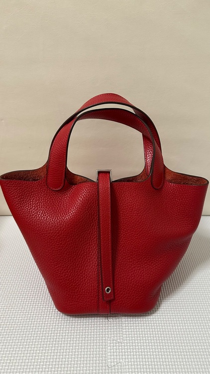 ピコタンロック18（ブランドバッグ）の商品画像 - 査定依頼日：2025年10月5日 - 最高査定価格：370,000円