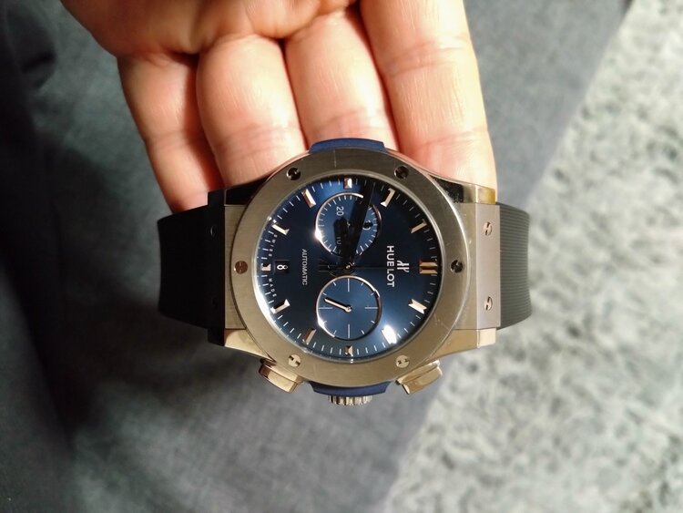 ウブロ クラシックフュージョン 541.NX.7170.LR（高級時計）の商品画像 - 査定依頼日：2026年3月8日 - 最高査定価格：750,000円