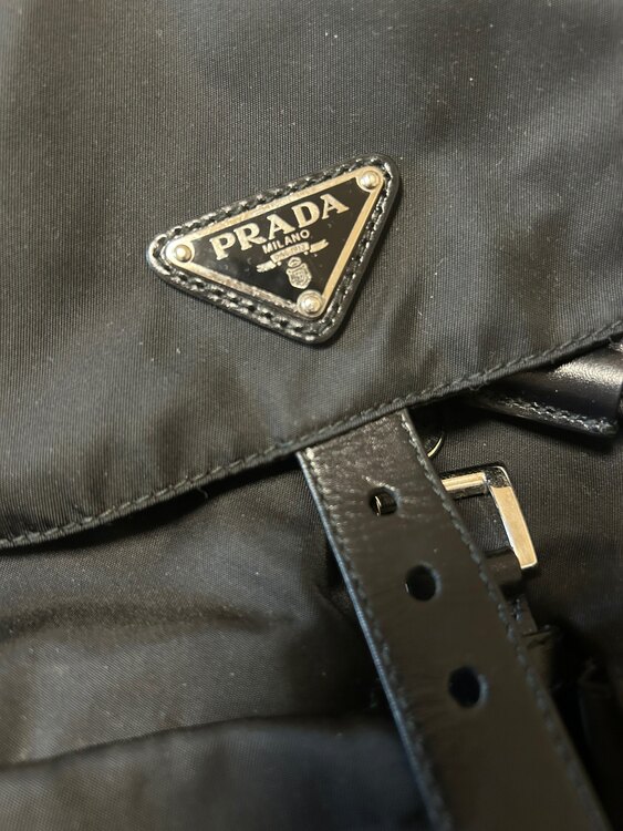 プラダ テスート バックパック/リュック ブラック BZ2811 （ブランドバッグ）の商品画像 - 査定依頼日：2025年3月26日 - 最高査定価格：80,000円