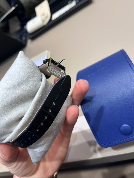 グランドセイコー（高級時計）の商品画像 - 査定依頼日：2025年3月25日 - 最高査定価格：100,000円