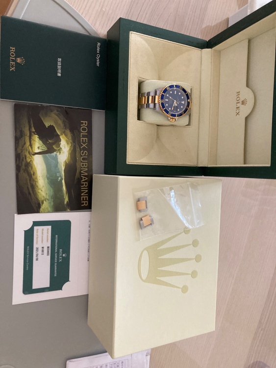 ロレックス サブマリーナー 1661（高級時計）の商品画像 - 査定依頼日：2026年3月29日 - 最高査定価格：1,900,000円