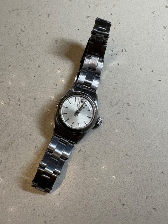 オイスターパーペチュアル　レディース（高級時計）の商品画像 - 査定依頼日：2026年2月27日 - 最高査定価格：250,000円