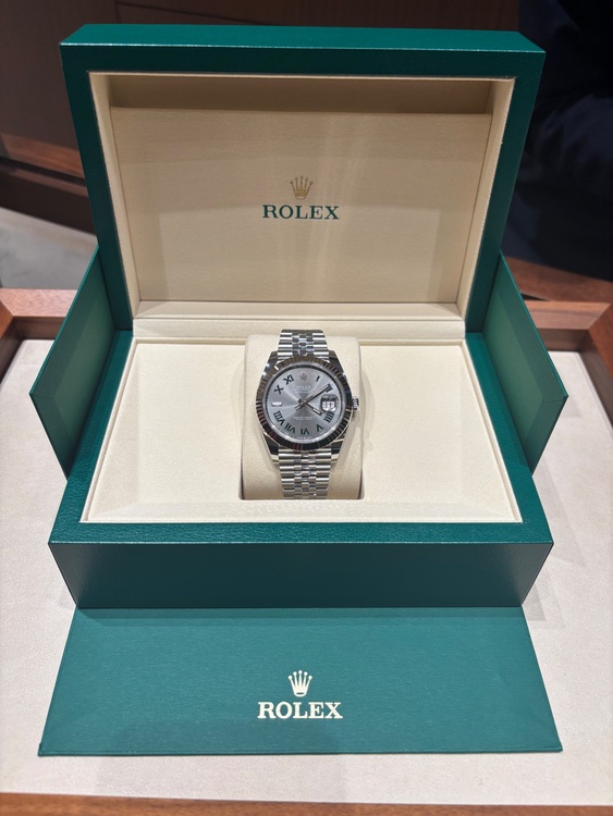 ロレックス デイトジャスト 12633（高級時計）の商品画像 - 査定依頼日：2025年11月12日 - 最高査定価格：2,600,000円