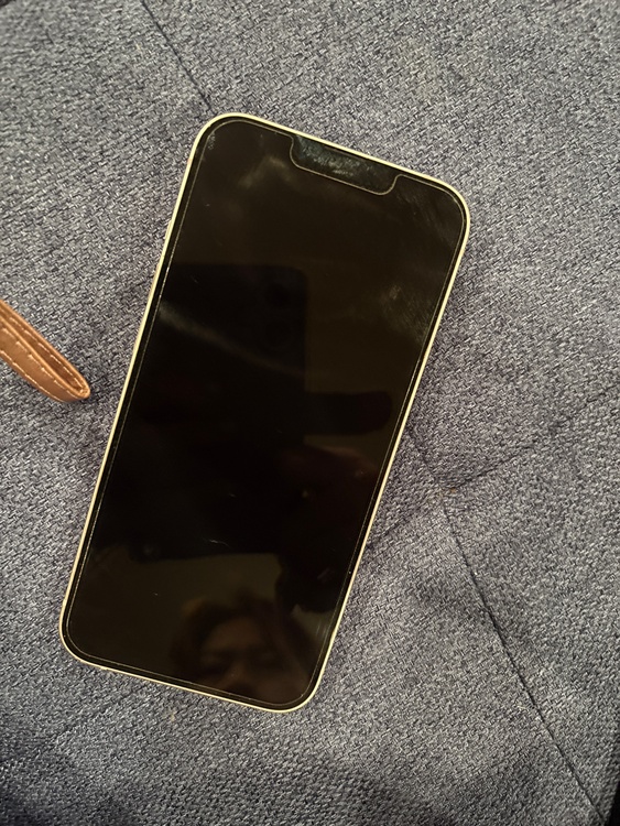 iPhone 15 128GB Softbank（スマホ）の商品画像 - 査定依頼日：2026年4月24日 - 最高査定価格：70,000円