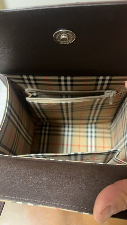 バック（ブランドバッグ）の商品画像 - 査定依頼日：2025年1月15日 - 最高査定価格：10,000円