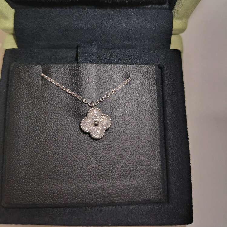 ヴァンクリーフ＆アーペルスゥィートネックレス（金・貴金属）の商品画像 - 査定依頼日：2025年2月20日 - 最高査定価格：450,000円