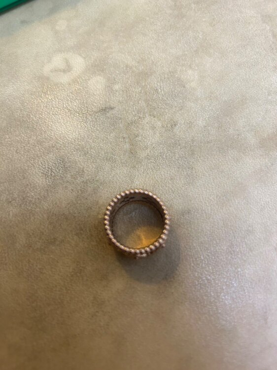 ヴァンクリーフペルレ（金・貴金属）の商品画像 - 査定依頼日：2024年2月9日 - 最高査定価格：990,000円