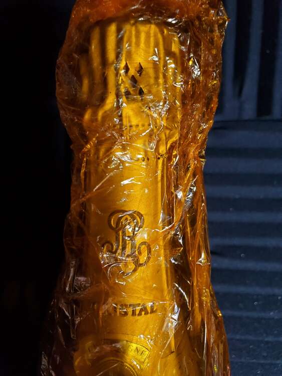 クリスタル（お酒）の商品画像 - 査定依頼日：2025年5月25日 - 最高査定価格：31,000円