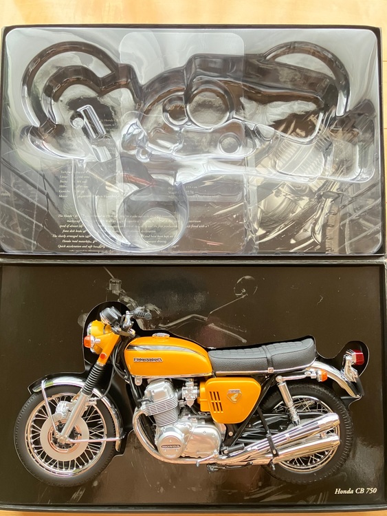 ホンダバイクCB750F O U R模型（フィギュア・プラモデル）の商品画像 - 査定依頼日：2025年8月15日 - 最高査定価格：12,000円