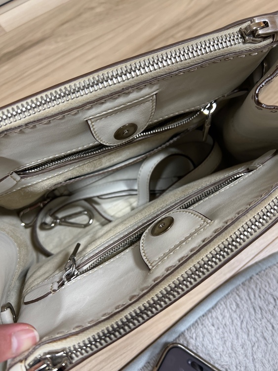 プラダ  （ブランドバッグ）の商品画像 - 査定依頼日：2026年3月30日 - 最高査定価格：50,000円