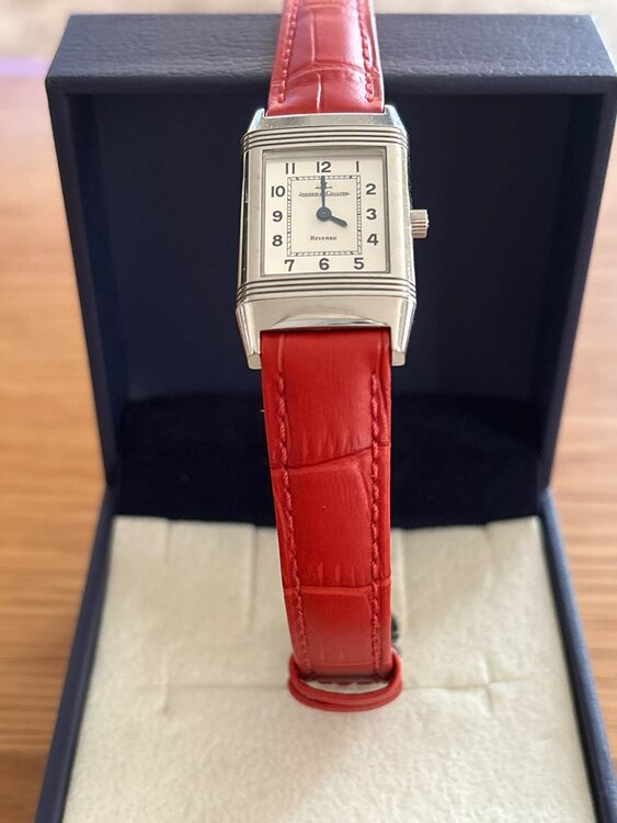 ジャガールクルト　レベルソ・クラシック・スモール（高級時計）の商品画像 - 査定依頼日：2025年5月15日 - 最高査定価格：550,000円
