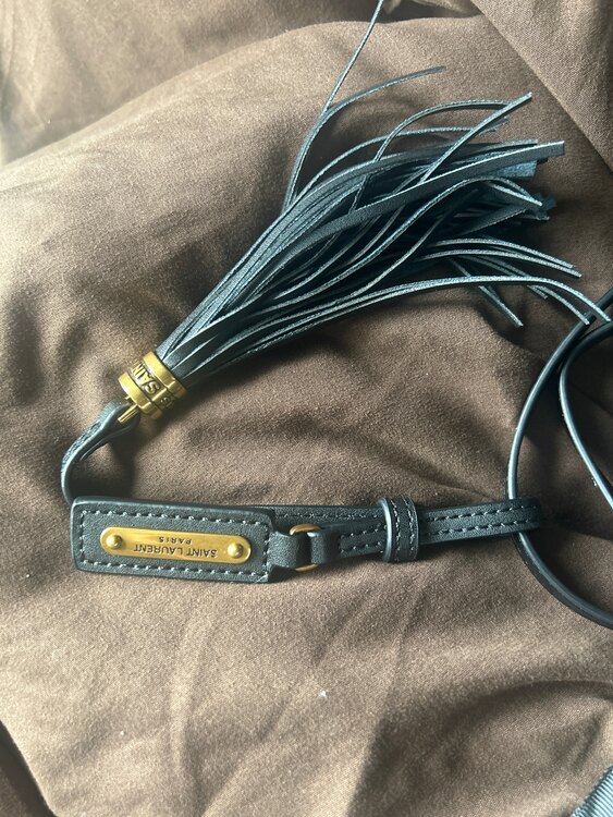 イブサンローラン  （ブランドバッグ）の商品画像 - 査定依頼日：2025年5月2日 - 最高査定価格：160,000円