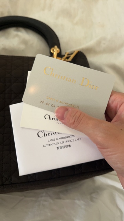 dior カナージュ ナイロン（ブランドバッグ）の商品画像 - 査定依頼日：2025年7月28日 - 最高査定価格：100,000円