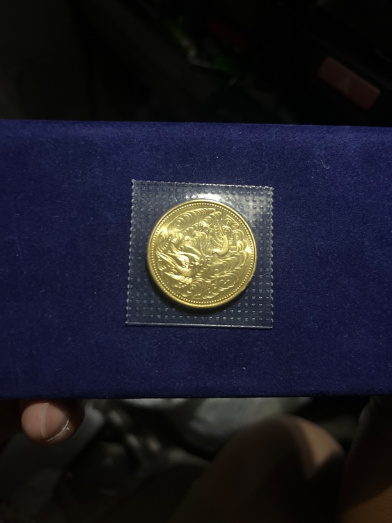 天皇即位10万円硬貨（金・貴金属）の商品画像 - 査定依頼日：2026年5月30日 - 最高査定価格：100,000円
