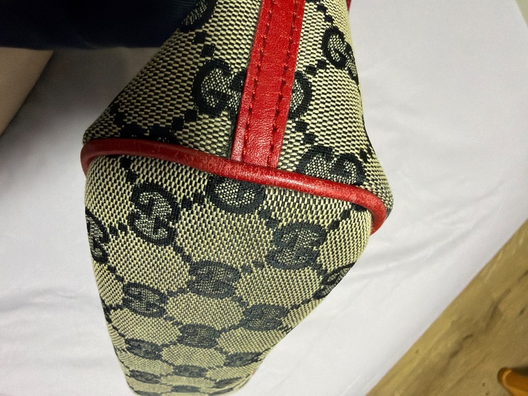 グッチ  （ブランドバッグ）の商品画像 - 査定依頼日：2025年11月30日 - 最高査定価格：23,000円