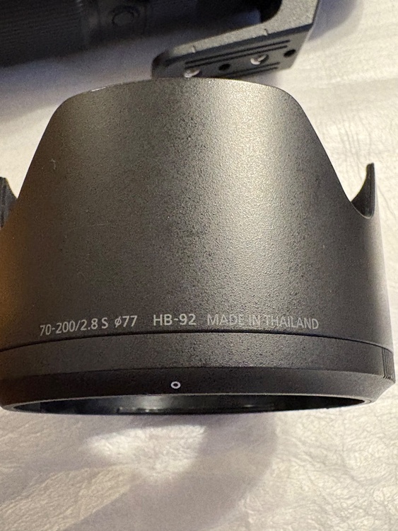 z70/200 F2.8（カメラ）の商品画像 - 査定依頼日：2026年4月25日 - 最高査定価格：180,000円