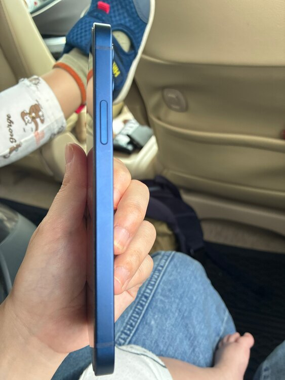 iPhone 12 64GB 楽天モバイル（スマホ）の商品画像 - 査定依頼日：2025年5月17日 - 最高査定価格：25,000円