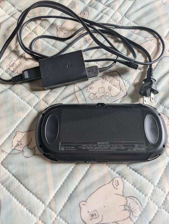 SONY PSViTA（ゲーム機本体・ゲームソフト）の商品画像 - 査定依頼日：2025年5月30日 - 最高査定価格：10,100円