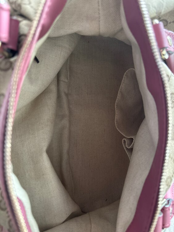 グッチ  （ブランドバッグ）の商品画像 - 査定依頼日：2025年5月26日 - 最高査定価格：40,000円