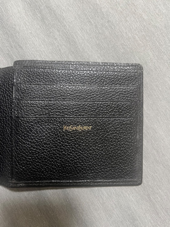 イブサンローラン  （ブランドバッグ）の商品画像 - 査定依頼日：2025年8月27日 - 最高査定価格：2,000円