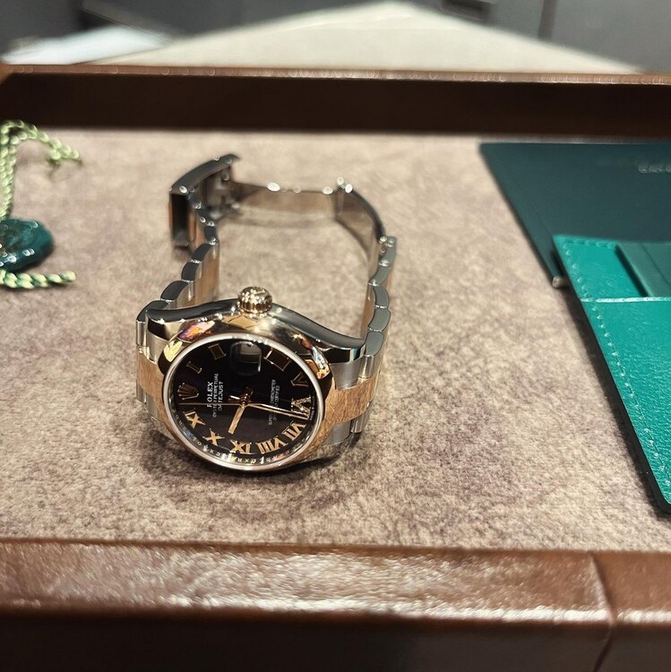 ロレックス デイトジャスト （高級時計）の商品画像 - 査定依頼日：2025年1月27日 - 最高査定価格：1,600,000円