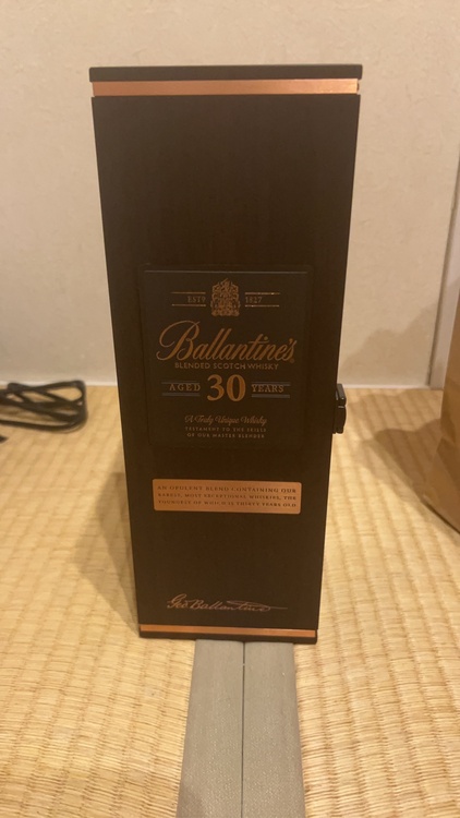 ウイスキー バランタイン（お酒）の商品画像 - 査定依頼日：2026年8月12日 - 最高査定価格：25,000円
