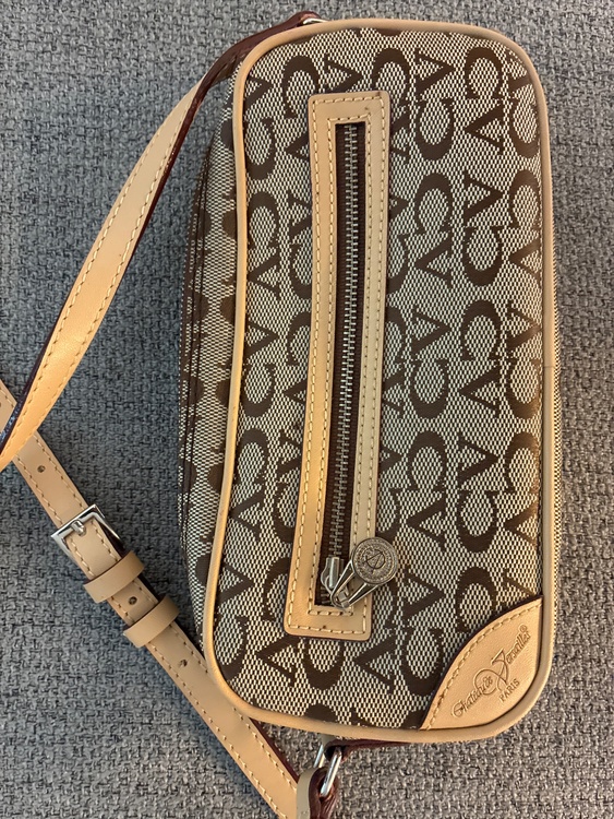 セリーヌ  （ブランドバッグ）の商品画像 - 査定依頼日：2026年2月25日 - 最高査定価格：40,000円