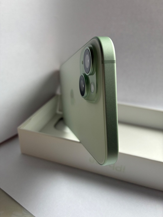 iPhone15 128GB グリーン（スマホ）の商品画像 - 査定依頼日：2026年2月3日 - 最高査定価格：64,000円