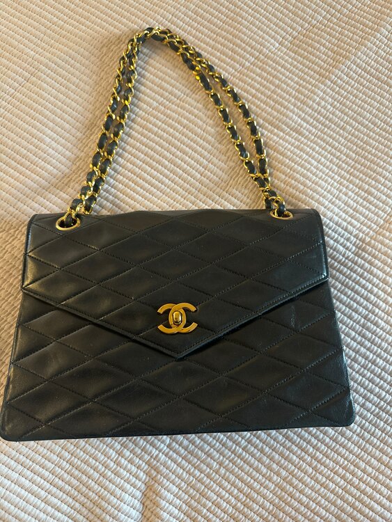 バック（ブランドバッグ）の商品画像 - 査定依頼日：2025年6月1日 - 最高査定価格：200,000円