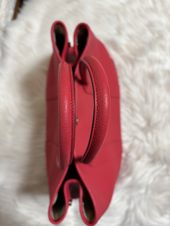 エルメス ガーデンパーティPM ネゴンダ ブーゲンビリア □N刻印（ブランドバッグ）の商品画像 - 査定依頼日：2025年11月21日 - 最高査定価格：160,000円