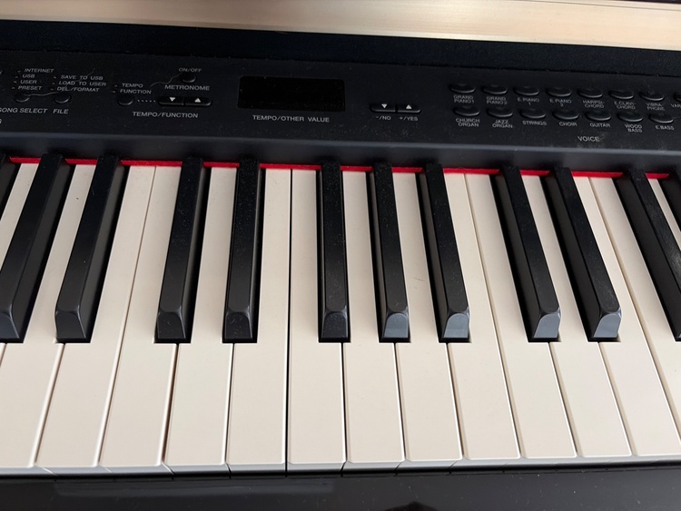 CLP-370PE（ピアノ・楽器・PA機材）の商品画像 - 査定依頼日：2026年5月1日 - 最高査定価格：10,000円