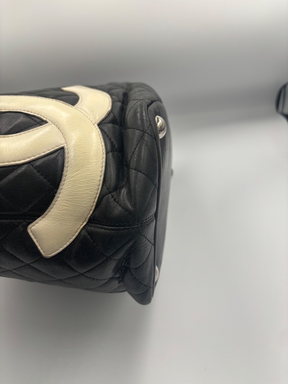 シャネル トートバッグ カンボン ラムスキン ブラック（ブランドバッグ）の商品画像 - 査定依頼日：2026年4月7日 - 最高査定価格：160,000円