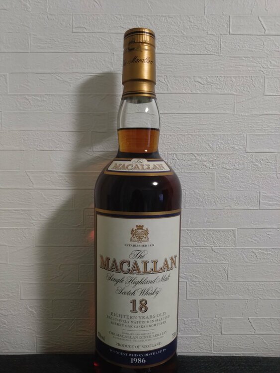 ザ・マッカラン18年（お酒）の商品画像 - 査定依頼日：2025年12月15日 - 最高査定価格：223,000円