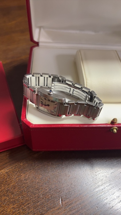 カルティエ タンク （高級時計）の商品画像 - 査定依頼日：2025年6月10日 - 最高査定価格：355,000円