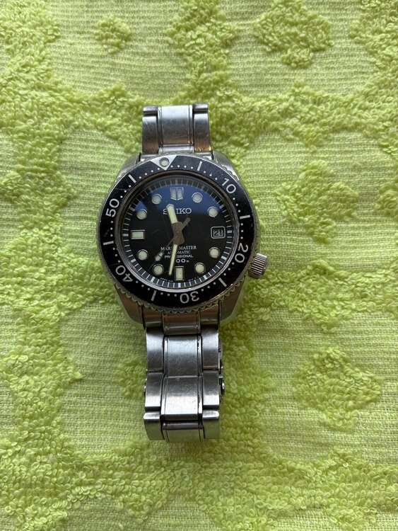 マリンマスター（高級時計）の商品画像 - 査定依頼日：2025年4月21日 - 最高査定価格：110,000円