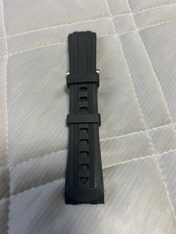 ｺｰｱｸｼｬﾙｸﾛﾉﾏｽﾀｰ ﾀﾞｲﾊﾞｰ300（ブランド財布・小物）の商品画像 - 査定依頼日：2025年6月29日 - 最高査定価格：500,000円