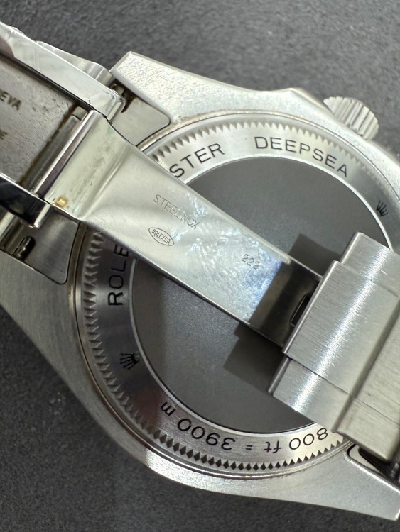 116660（高級時計）の商品画像 - 査定依頼日：2025年9月24日 - 最高査定価格：1,150,000円